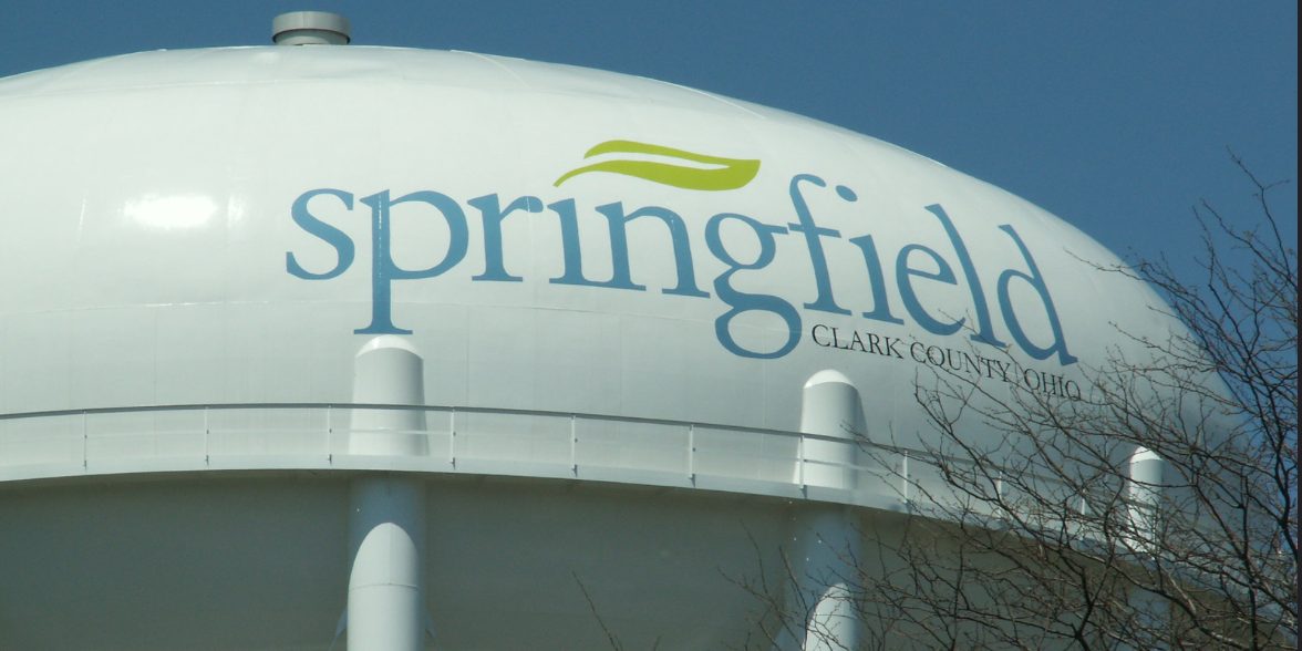 Donald Trump raises controversy by claiming that they are “eating the cats and dogs in Springfield”. This has caused Springfield Ohio to receive shooting and bombing threats