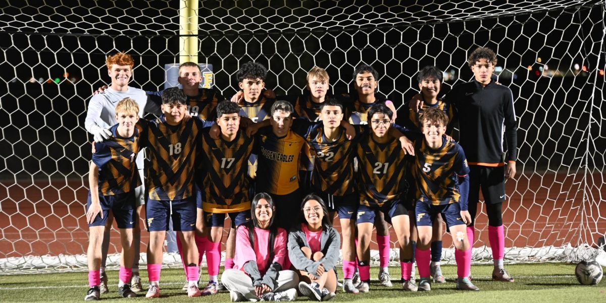 All of the 2025 seniors pose for a photo after their final game of the season.
Back: Blake Lowry, Jack Bartlett, Alberto Medrano, Jase Tyler, Nick Frias, Samuel Hernandez, Yahir Catano. Middle: Cooper Doehring, Francisco Nicasio, Bryan Perdomo, Hunter Vickers, Yosef Godinez, Andy Hernandez, Ryan Brown. Front: Cindy Terrazas, Alejandra Gonzales