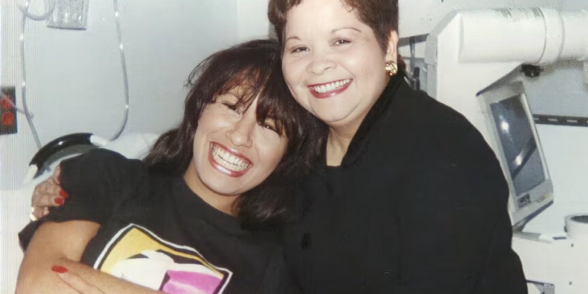 Yolanda Saldivar is a well known name across the world from being Selena Quintanilla‘s closest friends, but then being the reason of Selenas death. Yolanda now has the possibility of being on parole after 30 years, which is raising controversy for fans. (Oxygen) 