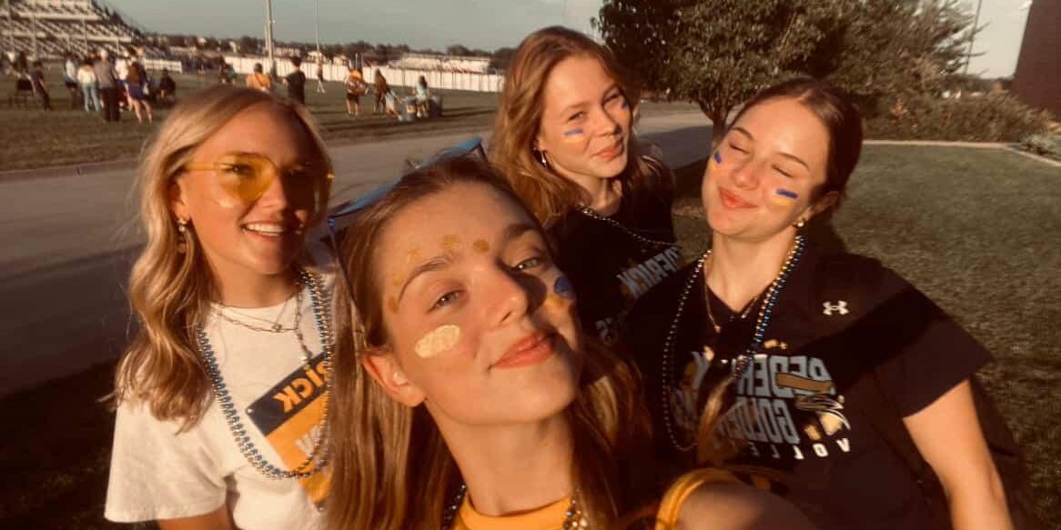 Lotti Kroeger, Giorgia Tezri, Johanna Koelling, and Maria Pintori smile for a selfie at the Homecoming tailgate. The homecoming experience was many of the exchange students favorites and was a good way to start their American experience. (Courtesy of Lotti Kroeger)